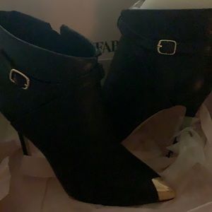 Heeled boots